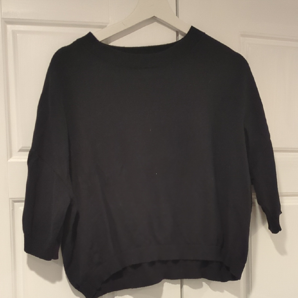 LOFT Women's Black Crew Neck Sweater